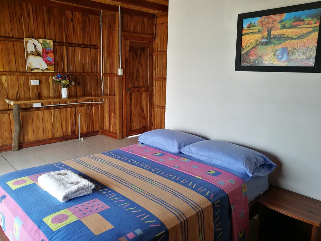 Cocoa Inn Hostal Canoa Buitenkant foto